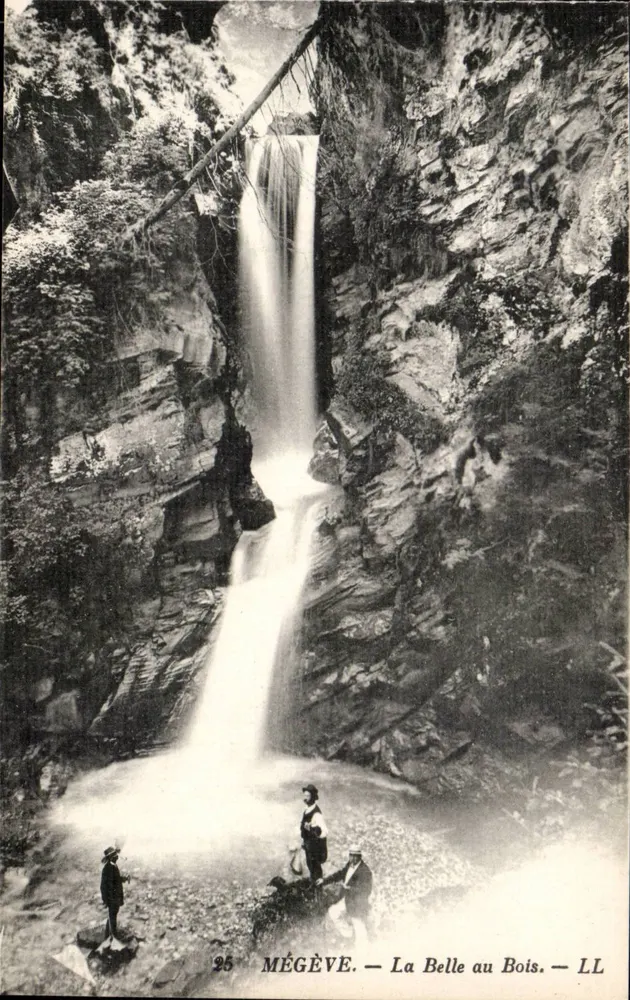 MÉGÈVE — A Cachoeira Bonita — LL — n°25 - Frente