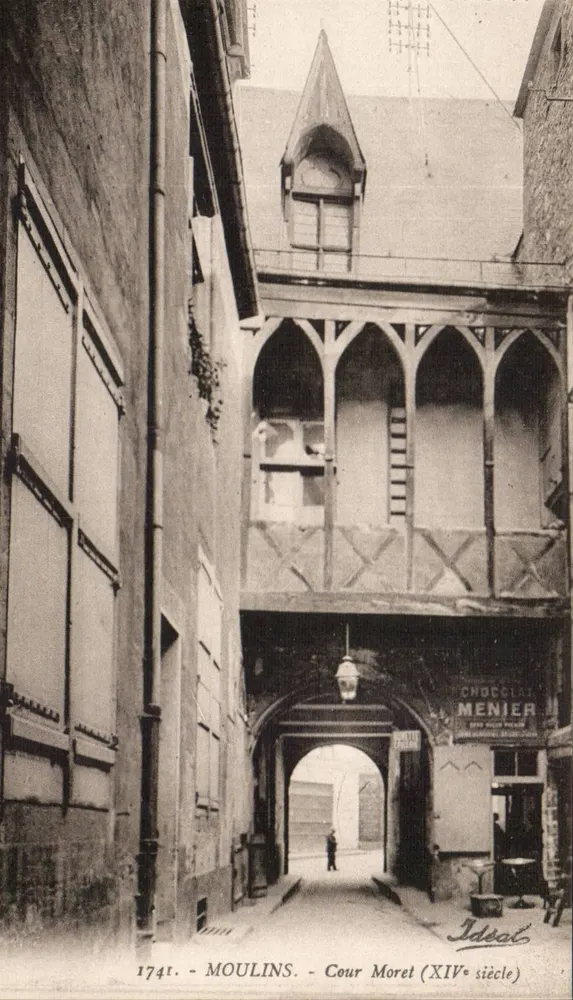 Cour Moret — Moulin — uitgever Ideal, n° 1741 - Voorkant