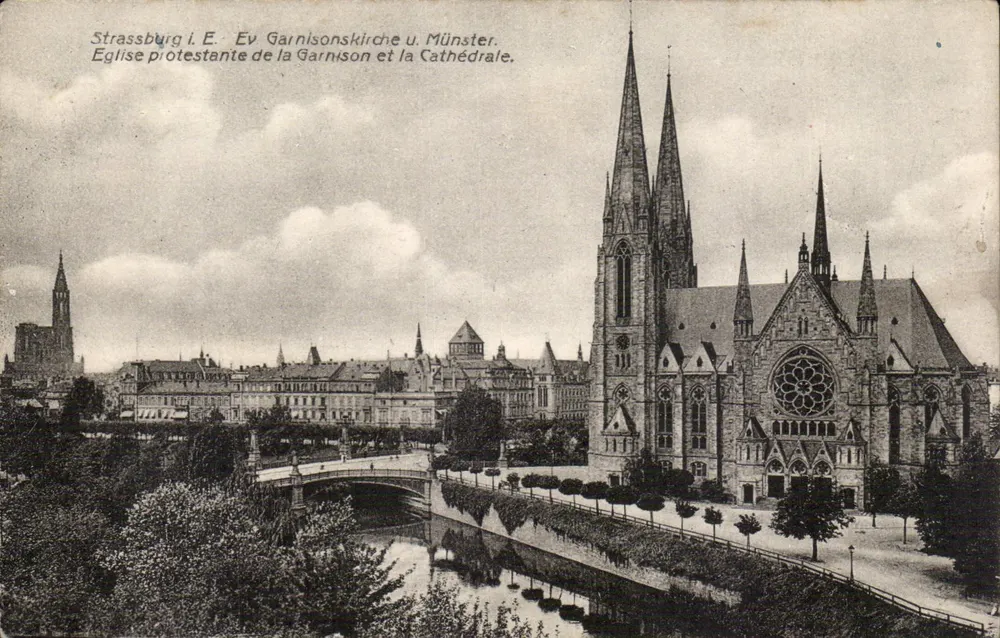 Straßburg — Evangelische Garnisonkirche und die Kathedrale — Kunstverlag E. Hartmann, Nr. 71 - Vorderseite