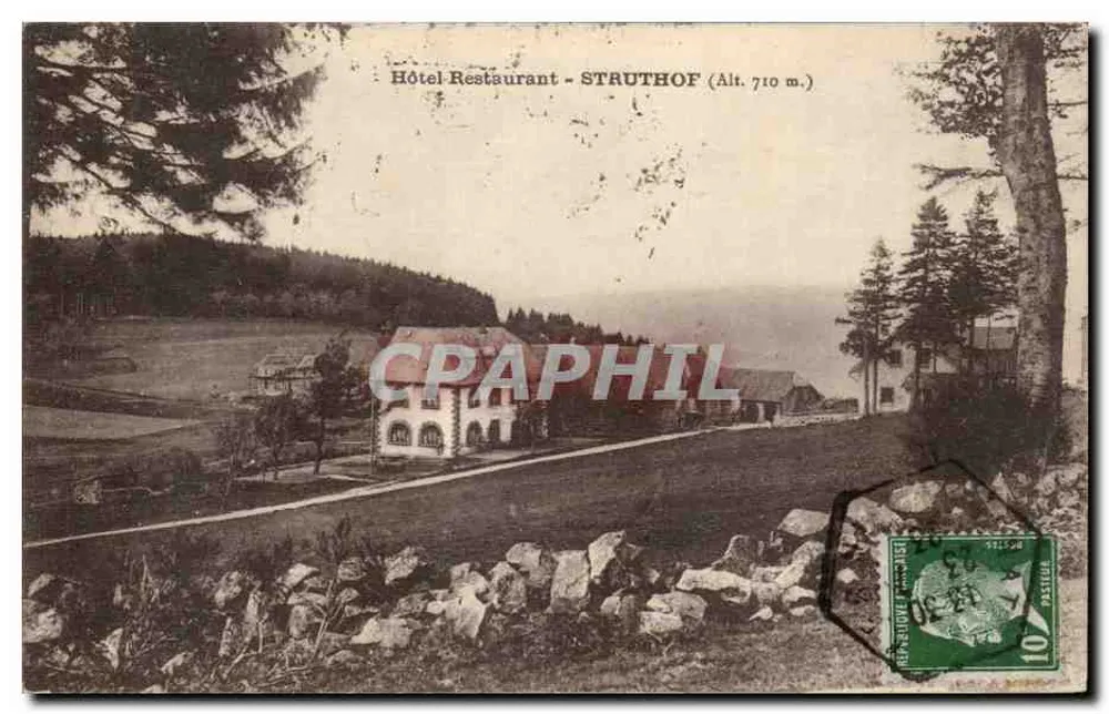 Hotel-Restaurante STRAUTHOF — Alt. 710 m. — editor não visível - Frente