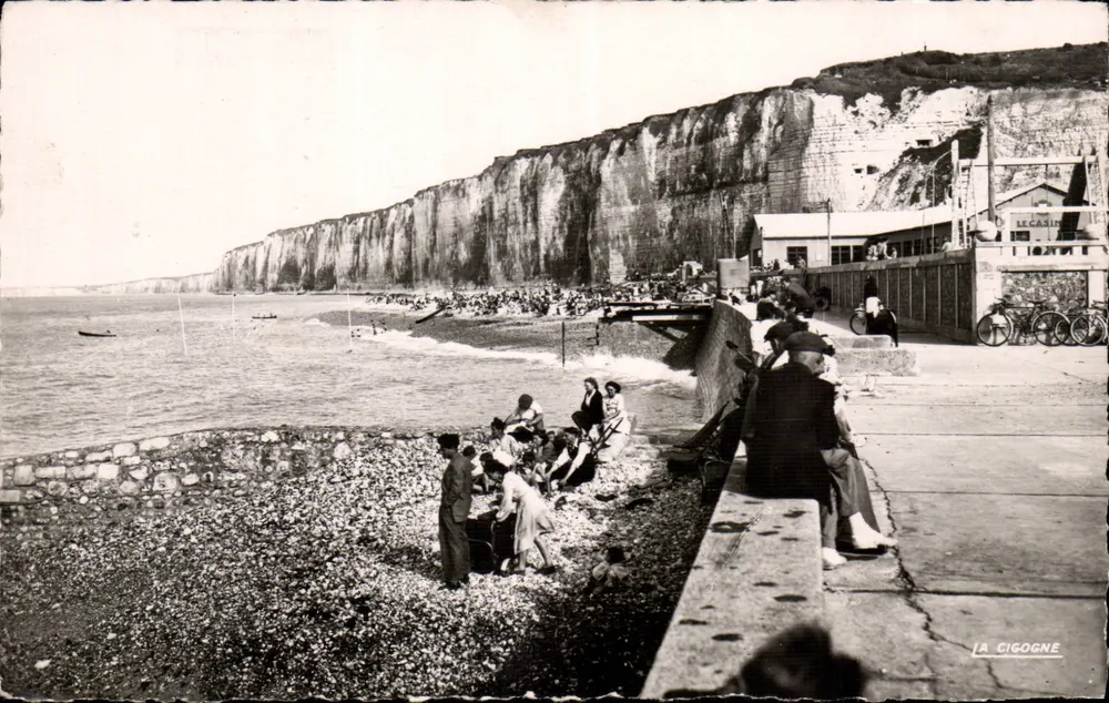 St-Valéry-en-Caux — Strand und Aufstrebende Klippen — La Cigogne - Vorderseite