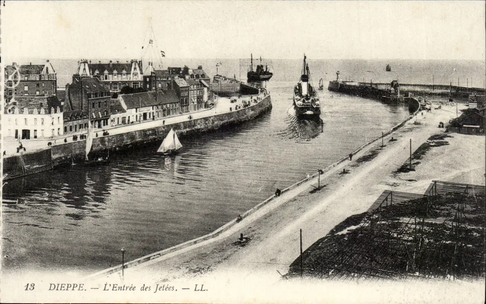 Dieppe — A Entrada das Docas — LL. — N° 13 - Frente
