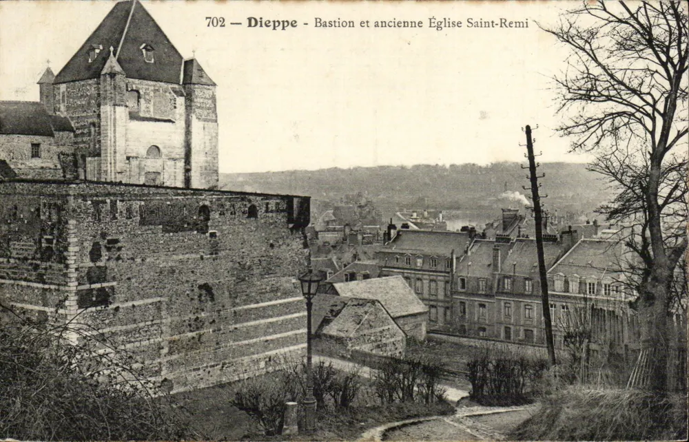 Dieppe - Bastion und alte Kirche Saint-Remi — anonymer Verleger, Seriennummer 702 - Vorderseite