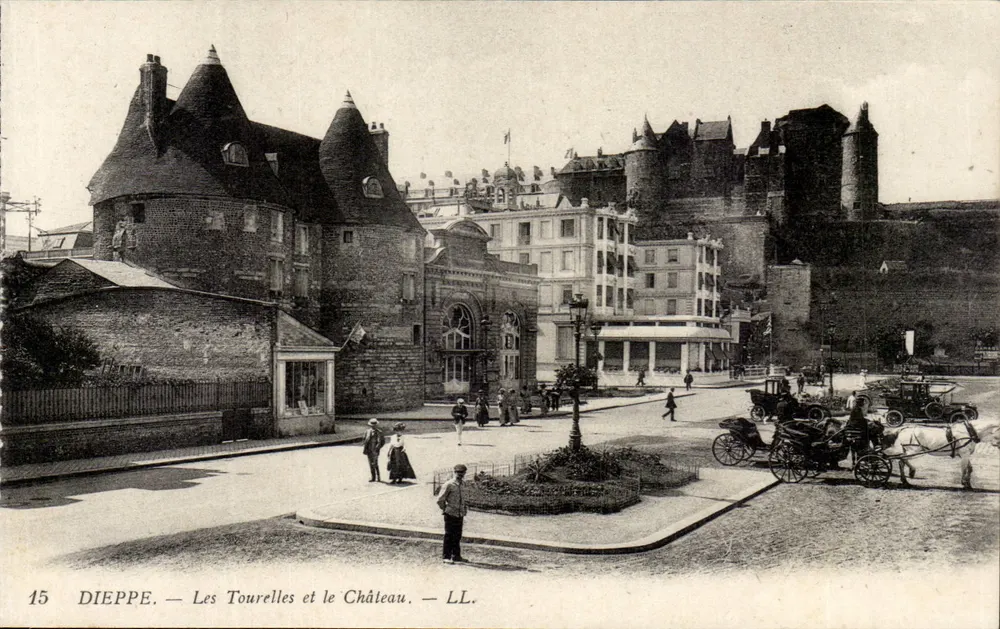 Dieppe — As Torres e o Castelo — LL. — n°15 - Frente