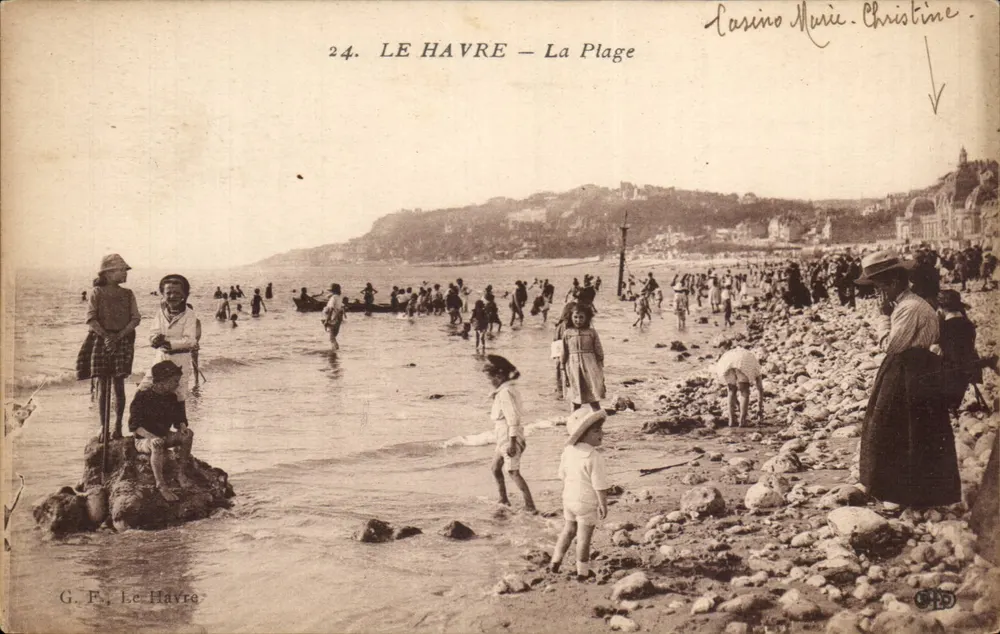 Le Havre — A Praia — G. F. Le Havre - Frente