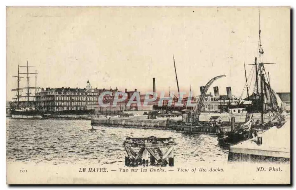 Le Havre — Vista dos Docks — ND. Fot. - Frente