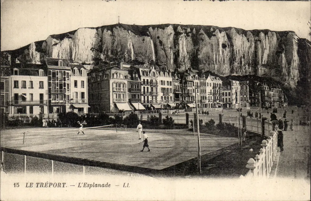 Le Tréport — L'Esplanade — L.I. - Frente