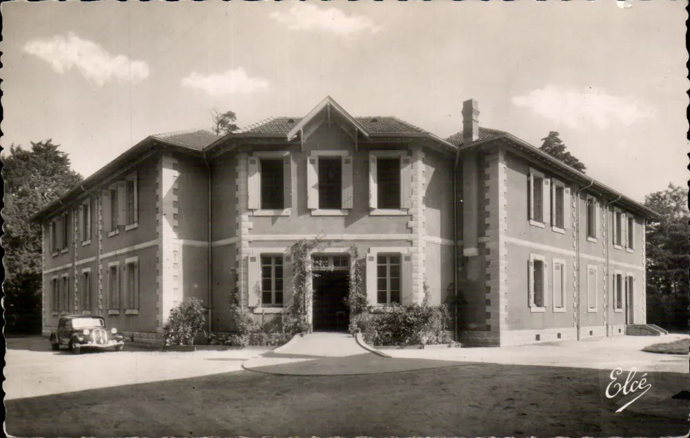 Pessac — Sanatorium Xavier Arnozan — Pavillon der Frauen Nr. 1 — L. Chatagneau, Bordeaux - Vorderseite