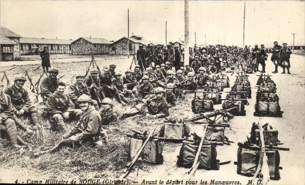 Camp Militaire de SOUGE (Girondes) — Avant le départ pour les Manœuvres — M.D. - Recto