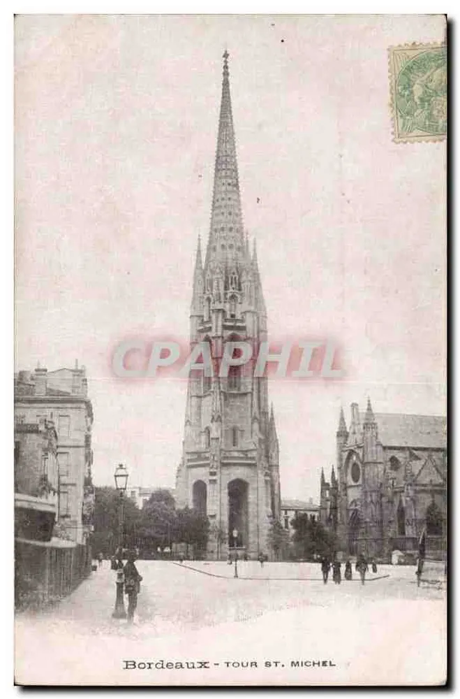 Bordeaux - Kerkelijk toren Saint-Michel — uitzicht op de gotische spits met straat en voetgangers — uitgever niet zichtbaar, serie-nummer niet zichtbaar - Voorkant