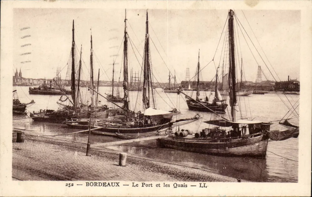Bordeaux — El Puerto y los Muelles — LL. n°252 - Anverso