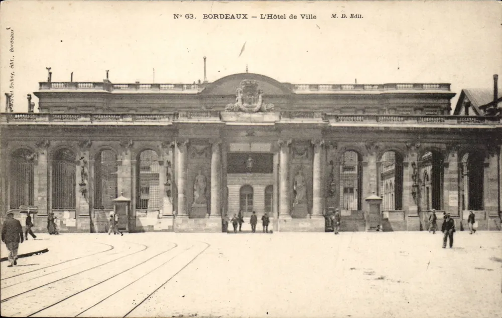 Bordeaux — L'Hotel de Ville — M. D. Edit. - Recto