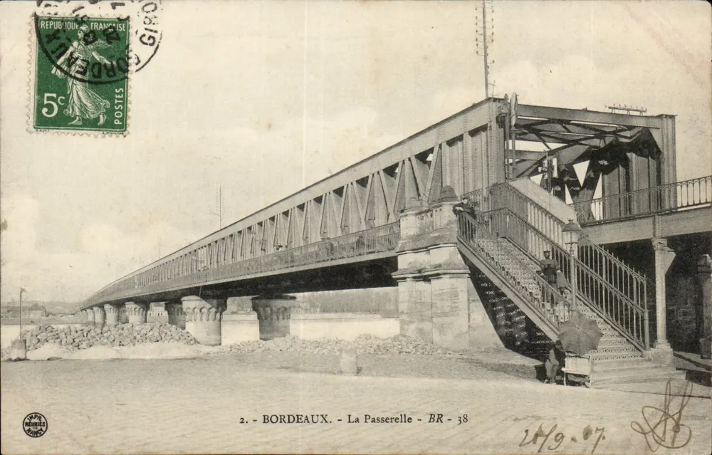 Bordeaux - A Passerelle - BR - 38 — editor V. P. R. N. & Cie - Frente
