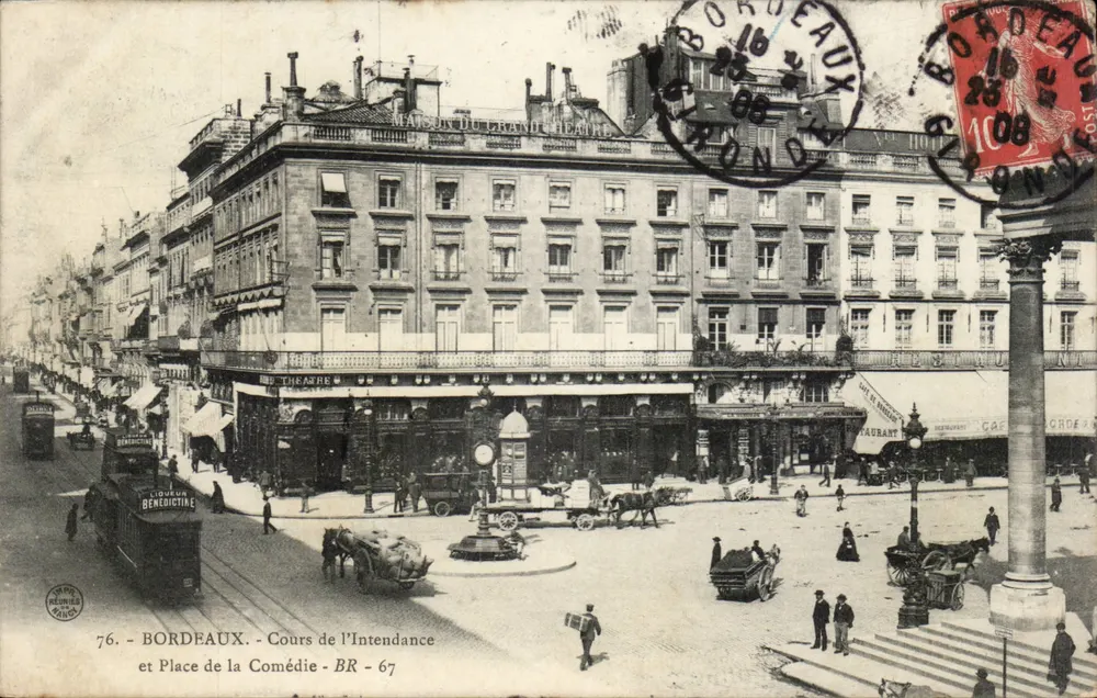 Bordeaux — Cours de l'Intendance und Place de la Comédie — Haus des Granden Theaters - Vorderseite