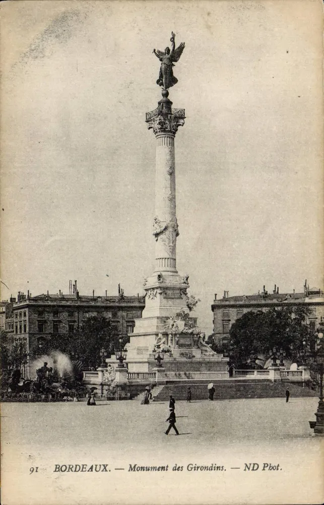Bordeaux — Monument dos Girondinos — ND Pbot. - Frente
