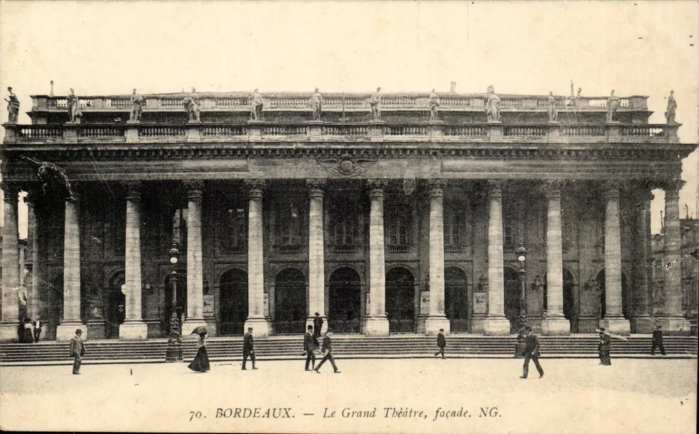Bordeaux — O Grande Teatro, fachada — NG, n°70 - Frente