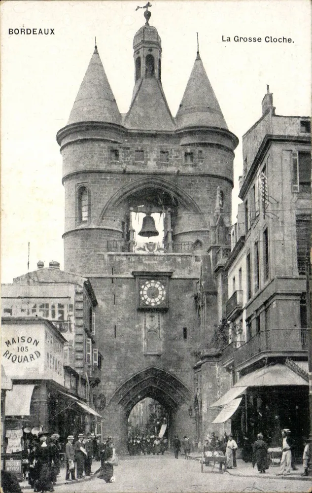 Bordeaux — A Grande Campana — Maison Riouard, n°105 - Frente