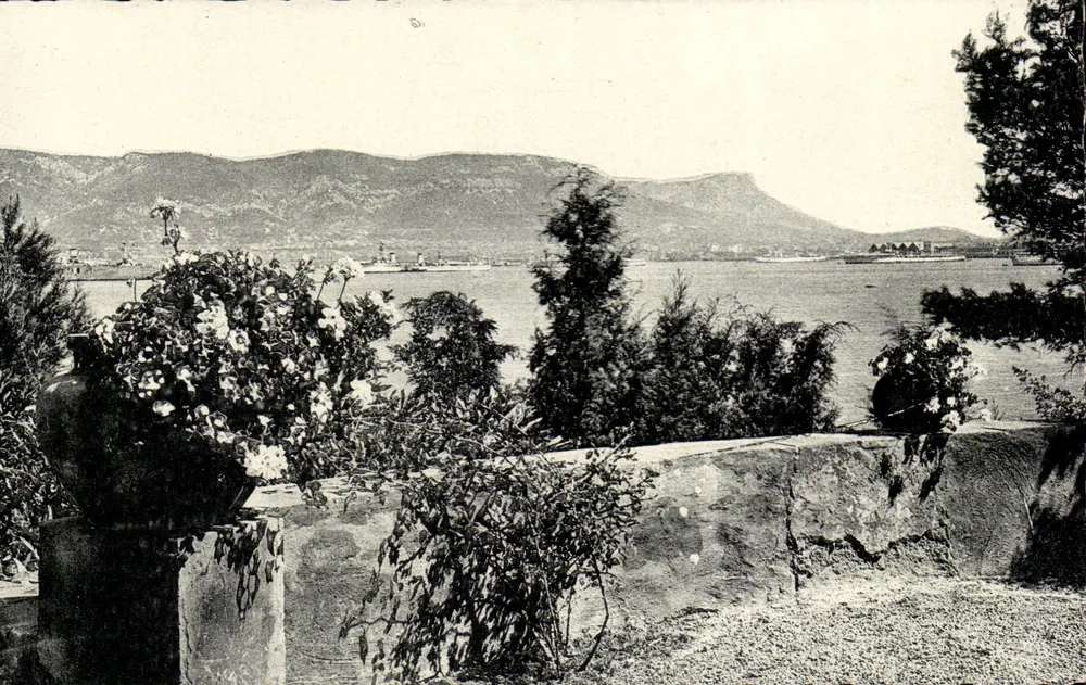 Vista da baía de Sainte-Marguerite — Seyne (Var) — editor não identificado, n° de série 118 - Frente