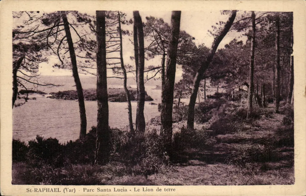 St-RAPHAEL (Var) - Park Santa Lucia - Der Löwe der Erde - Vorderseite