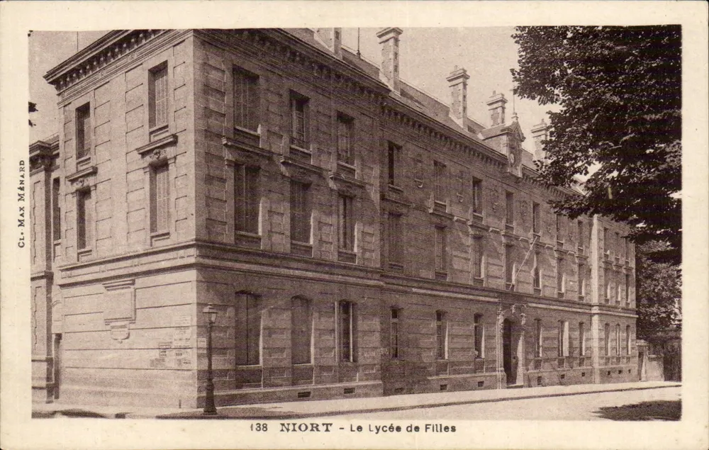 Niort — Liceum dla Dziewcząt — Cl. Max Ménaud, n°138 - Awers