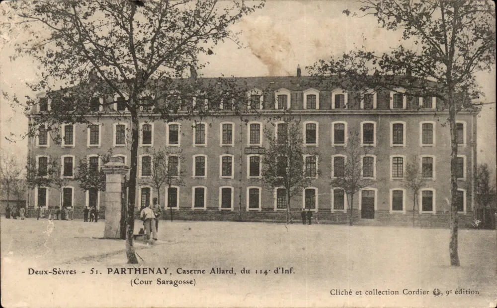 Parthenay - Kasernen Allard, 114. Infanterie — Foto und Sammlung Cordier, 9. Ausgabe - Vorderseite