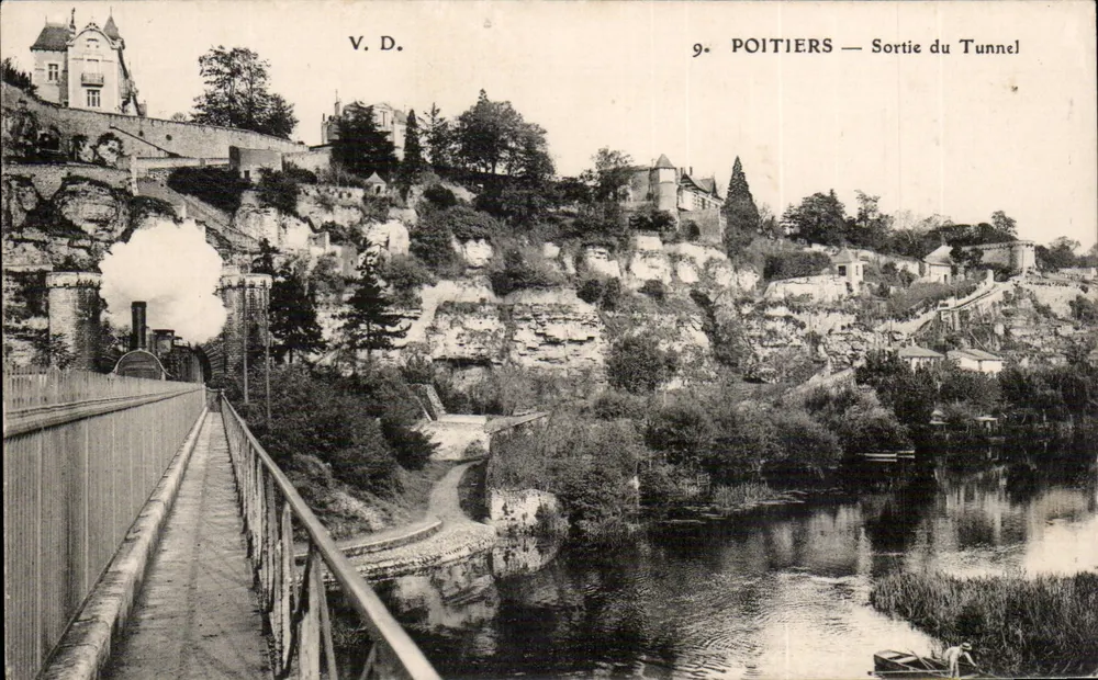 Poitiers — Saída do Túnel — V.D. n°9 - Frente