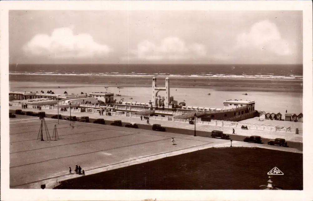 A Piscina Moderna e a Dique — Le Touquet-Paris-Plage — editor C.A.P. n°290 - Frente