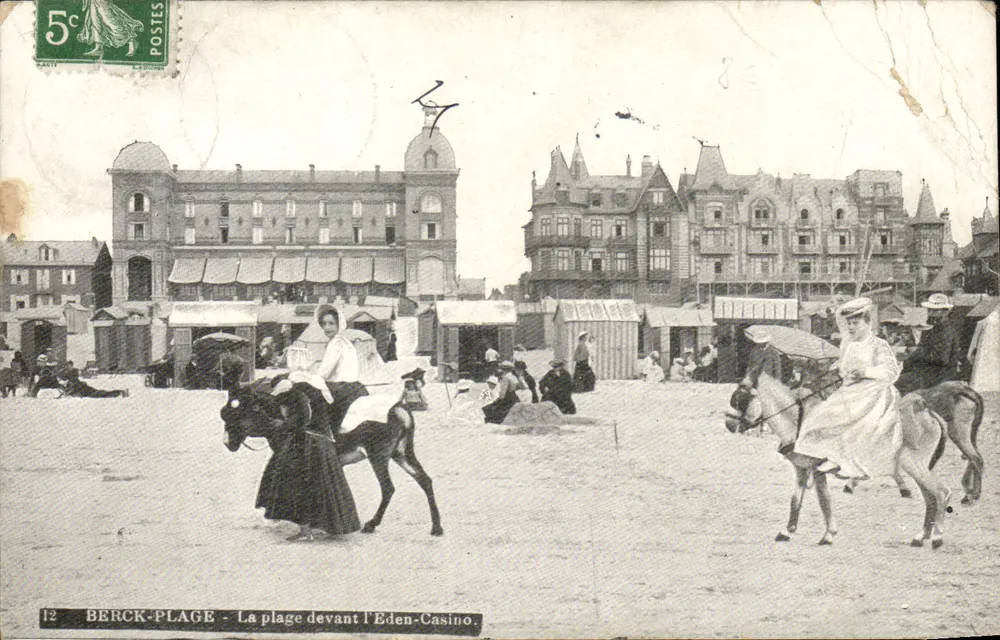 Berck-Plage — La plage devant l'Eden-Casino. — Éditeur L.V. & Cie, Paris, n°12 - Frente
