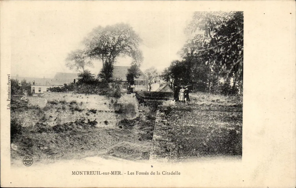 Montreuil-sur-Mer — Die Gräben der Zitadelle — Lib. Fontaine-Serret - Vorderseite