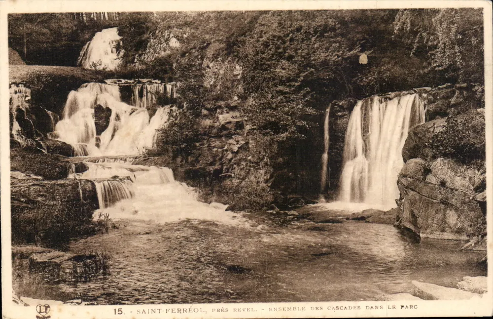 Saint-Ferréol - Nahe Revel - Wasserfall-Ensemble im Park - Vorderseite