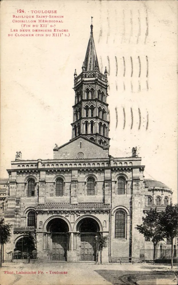 Toulouse - Basílica de Saint-Sernin - Os dois últimos andares da torre (fim do século XII) — Fot. Labouche Fr. - Toulouse - Frente
