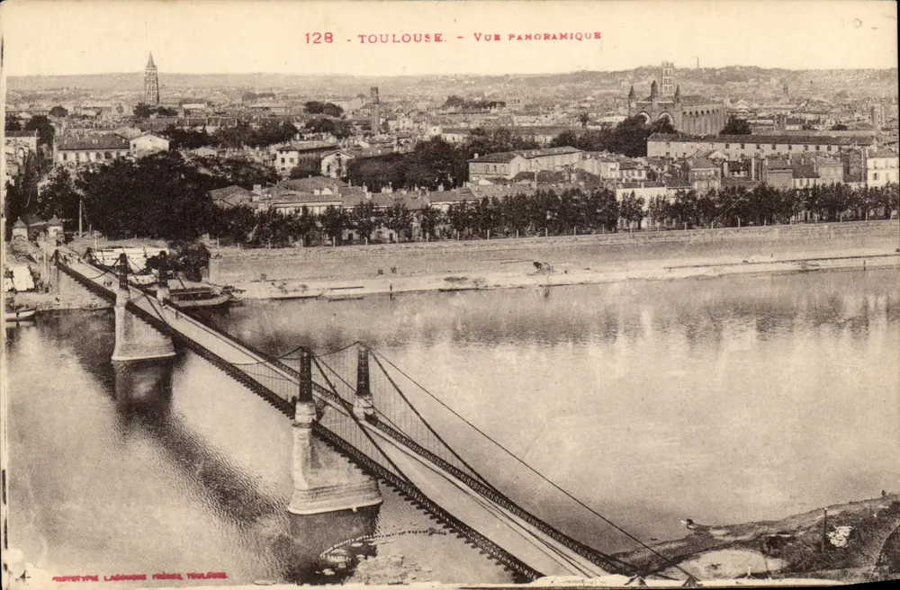 Toulouse - Vista panorâmica — editor Labeume Frères, n° 128 - Frente