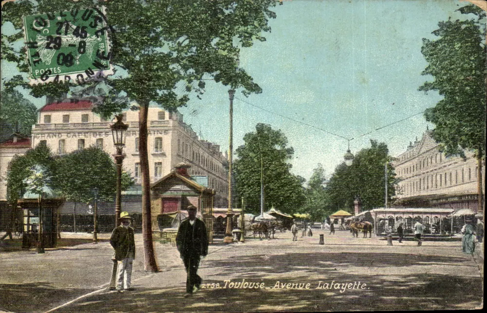 Toulouse - Avenue Lafayette — visão da praça com café e trem — Edição Labouche Frères, Toulouse - Frente