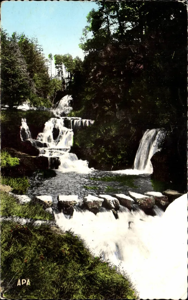 Wasserfall der Schwarzen Berg — Bassin von Séferreol — veröffentlicht von APA - Vorderseite