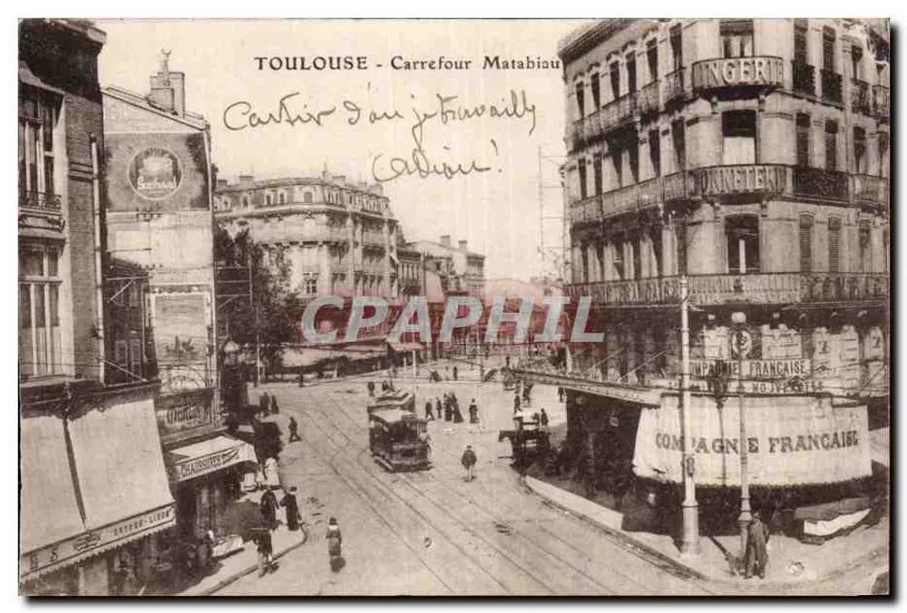 Toulouse - Cruzeiro Matabiau — vista urbana com trem e placas comerciais - Frente