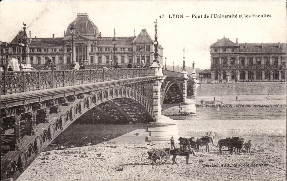 LYON — Universitätsbrücke und die Fakultäten — Carrier, Verlag, Modell angemeldet - Vorderseite