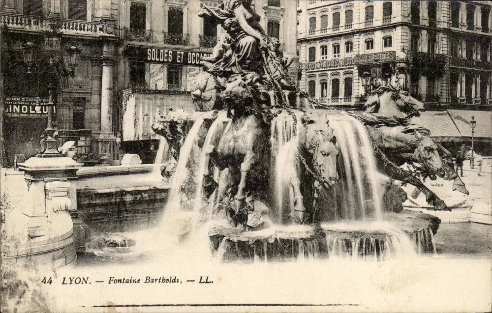 LYON — Fontaine Bartolds — LL. - Frente