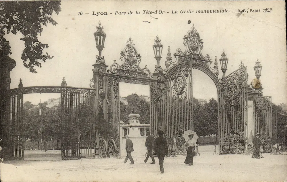 Lyon - Parc de la Tête-d'Or - La Grille monumentale — B.F., PARIS, n°70 - Vorderseite
