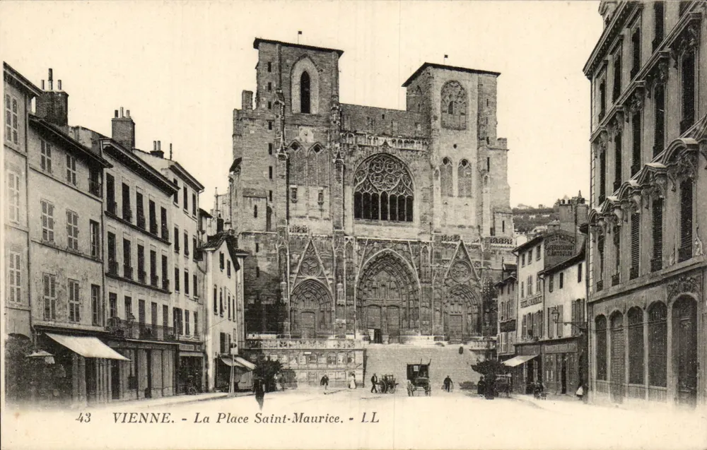 Viena — A Praça São Maurício — Catedral São Maurício — LL, n°43 - Frente