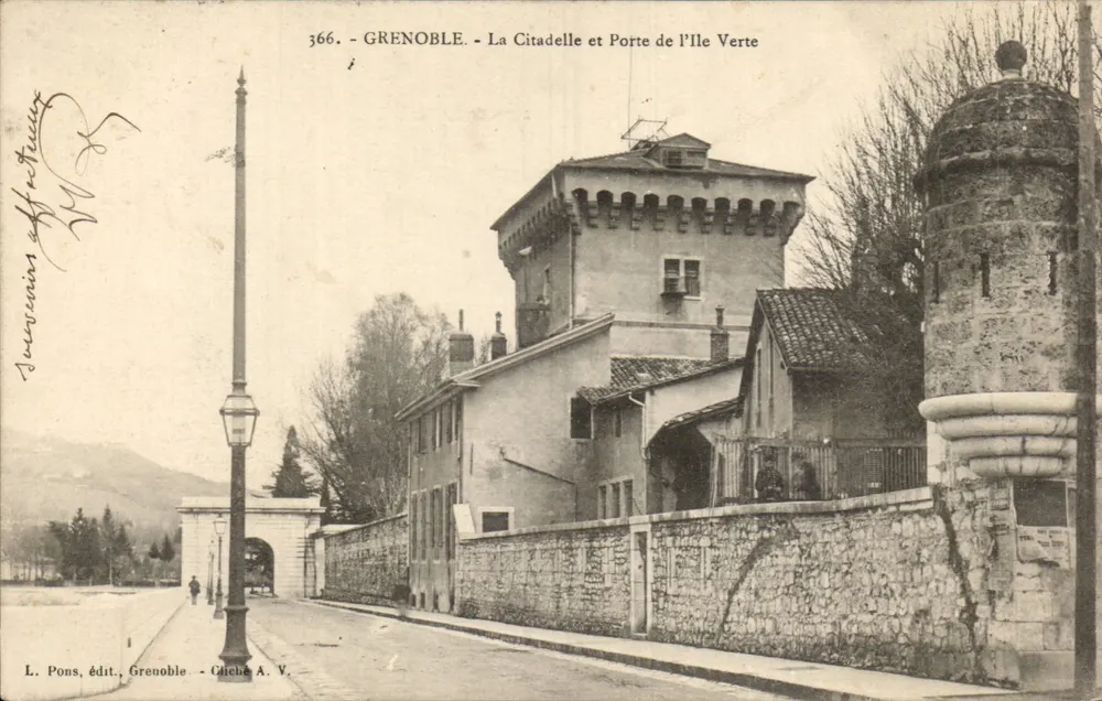 Grenoble - Die Citadel und Porte de l'Île Verte — L. Pons, Verlag Grenoble, Nr. 366 - Vorderseite