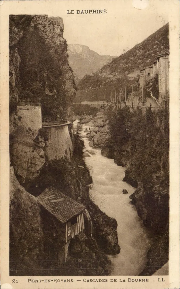 Pont-en-Royans — Cachoeiras da Bourne — Le Dauphiné - Frente