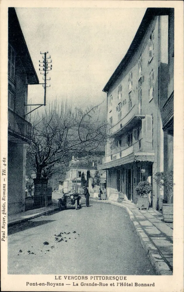 Pont-en-Royans — Die Hauptstraße und das Hotel Bonnard — Paul Boyer, photo, Romans, Tel. 4-62 - Vorderseite