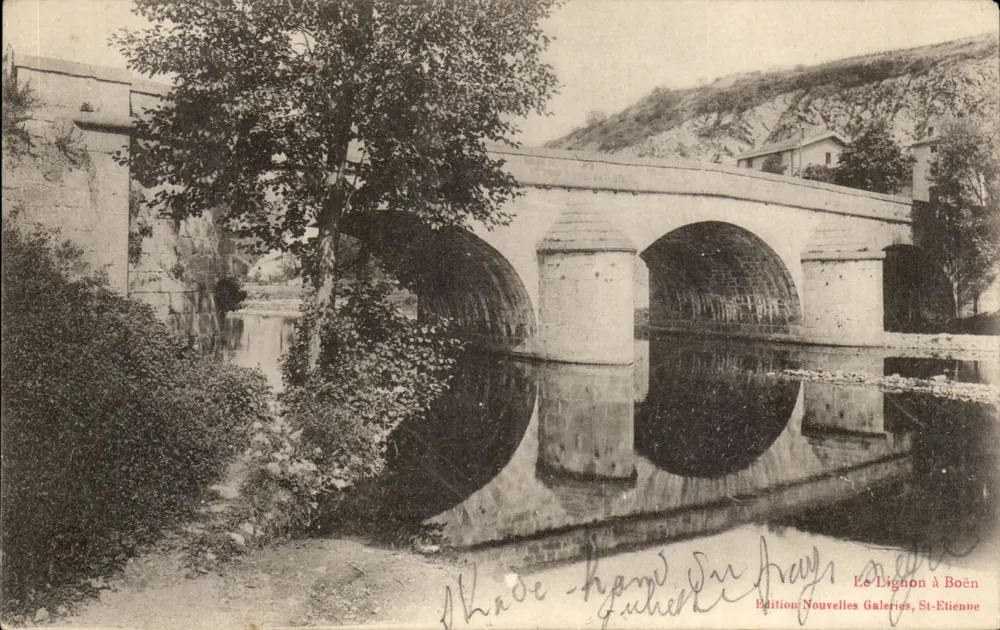 O Lignon em Boën — Ponte de pedra sobre o rio — Edição Nouvelles Galeries, St-Etienne - Frente