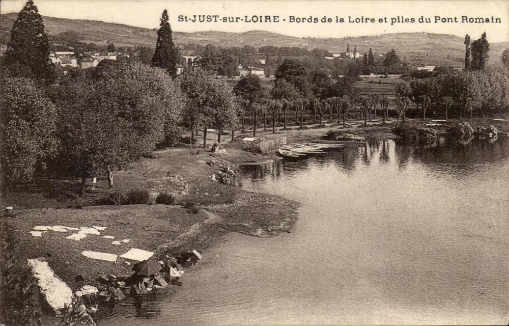 St-JUST-sur-LOIRE — Ufer der Loire und Pfeiler des römischen Brückenteils - Vorderseite