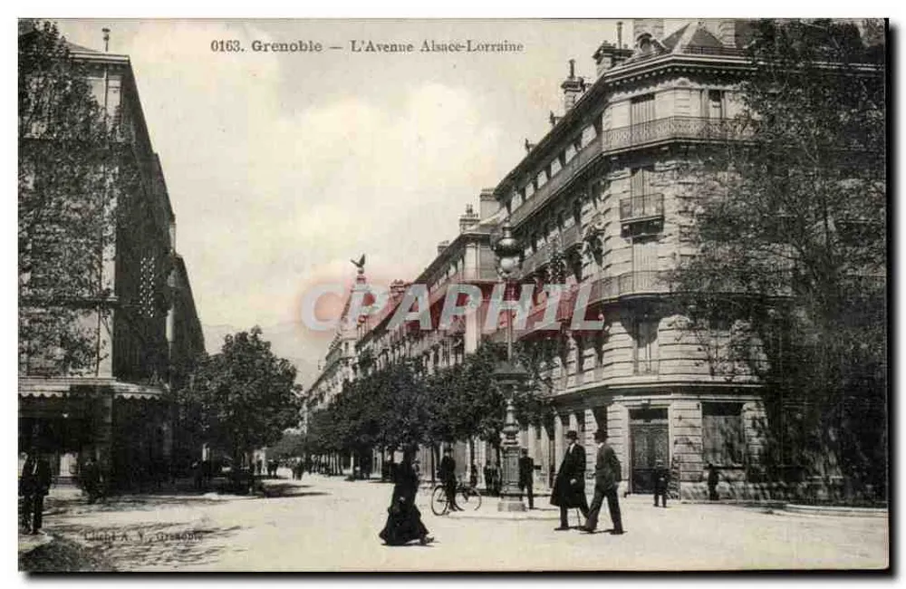 Grenoble — A Avenida Alsace-Lorraine — Chiché A. Y. Grenoble - Frente