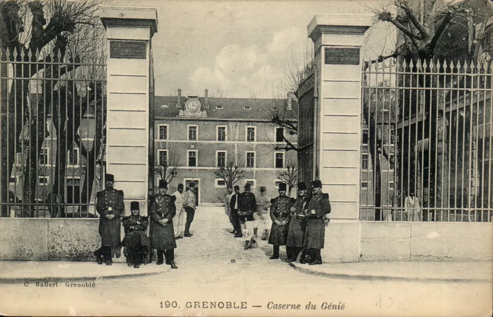 Grenoble — Caserne do Génio — C. Ballert, Grenoble, n°190 - Frente