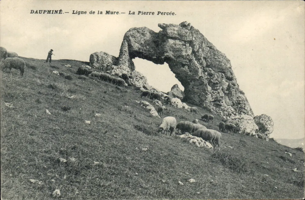 Dauphiné — Linha da Mure — A Pedra Perforada - Frente