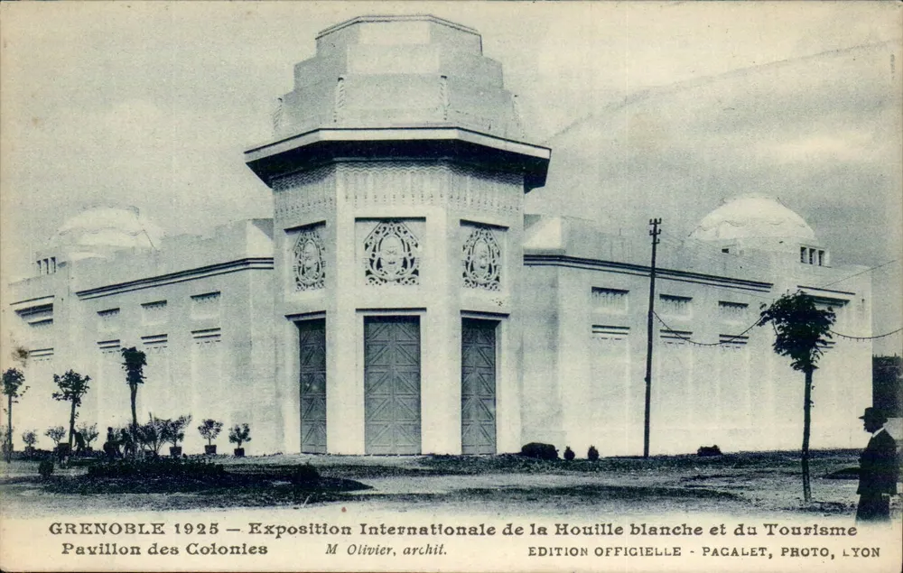 Grenoble 1925 — Internationale Ausstellung von Kohle und Tourismus — Pavillon der Kolonien — M. Olivier, Architekt — Offizielle Ausgabe Pacalet, photo, Lyon - Vorderseite