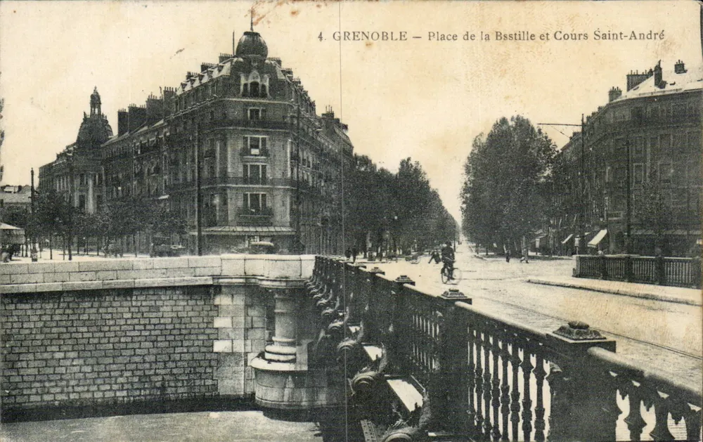 Grenoble — Praça da Bastilha e Cours Saint-André — P. GAUDE, fot.-édit. - Frente