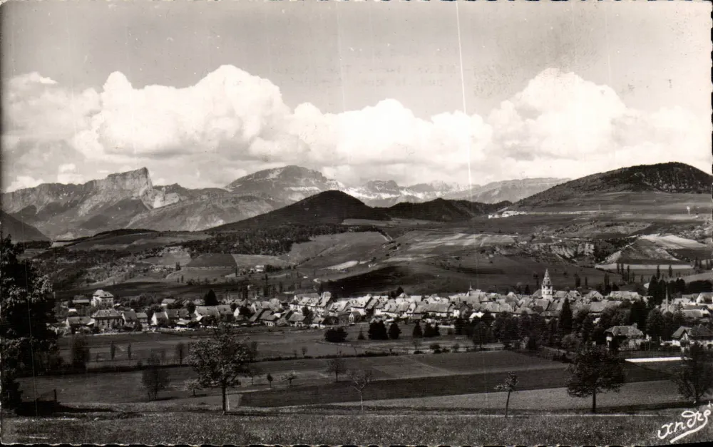 Mens (Isère) — Allgemeiner Blick — Edition d'Art Grenoble, n° 2073 - Vorderseite